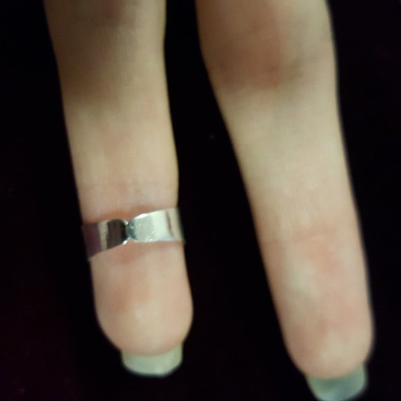 Fancy Fingernail Art Ring - Style #11 - Picture 9 of 10